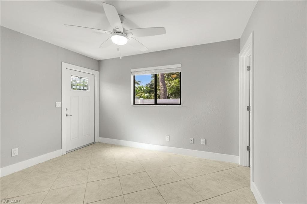 27601 Pullen Ave, Bonita Springs, FL 34135-19