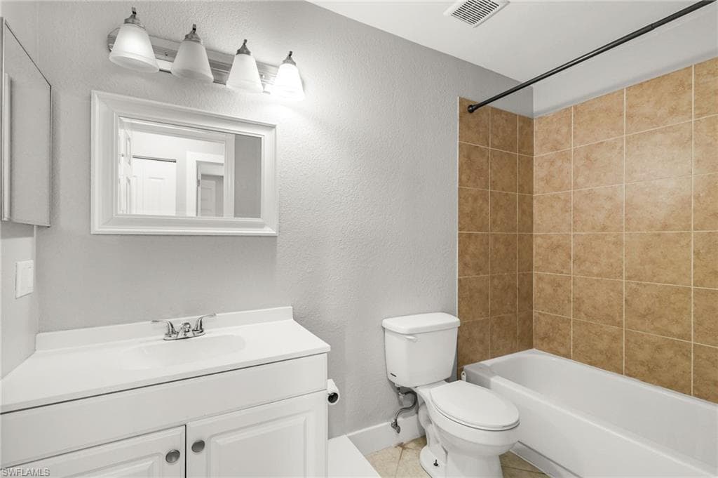 27601 Pullen Ave, Bonita Springs, FL 34135-20