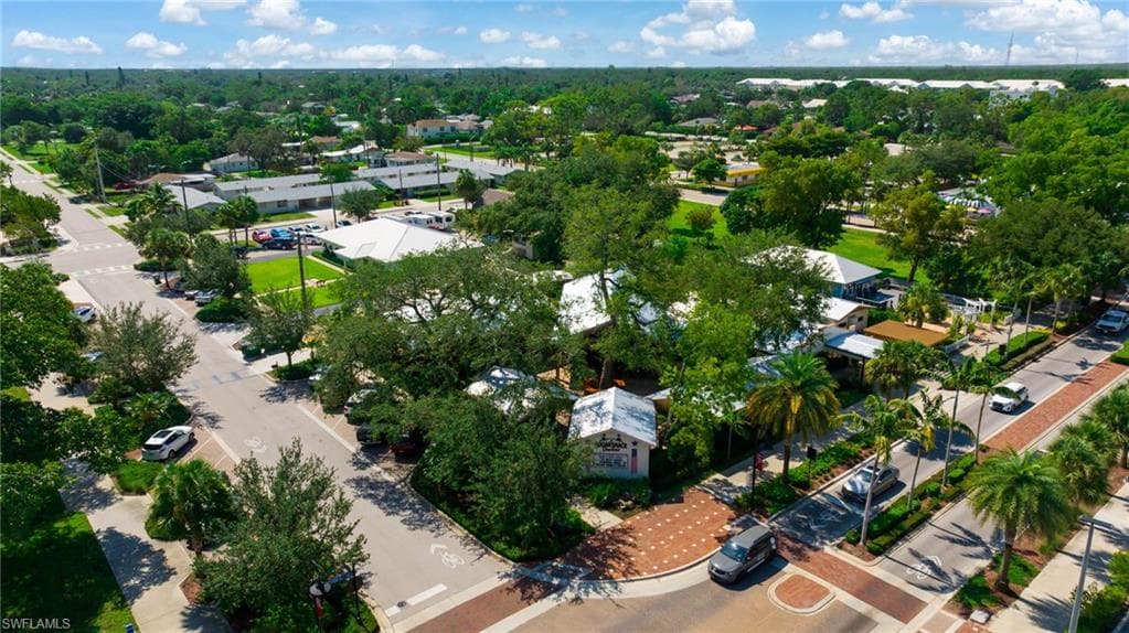 27601 Pullen Ave, Bonita Springs, FL 34135-35