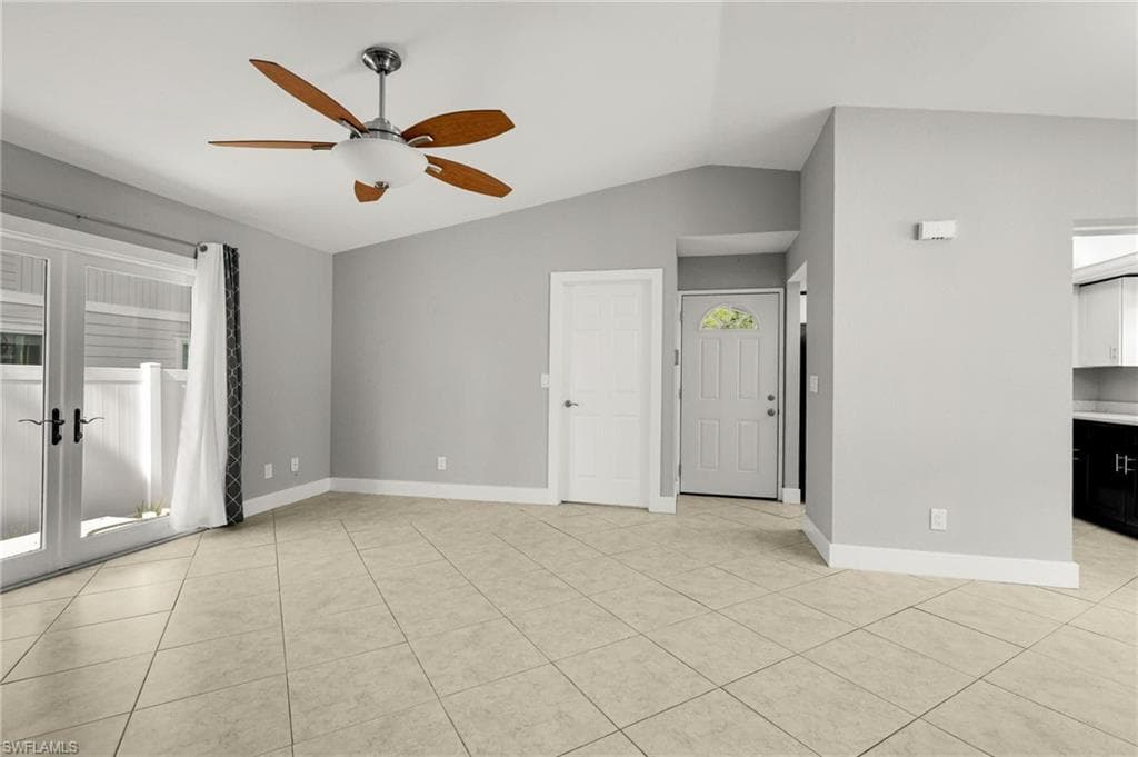 27601 Pullen Ave, Bonita Springs, FL 34135-5