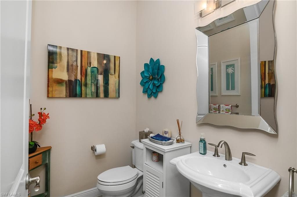 10534 Espanola Dr, Bonita Springs, FL 34135-20
