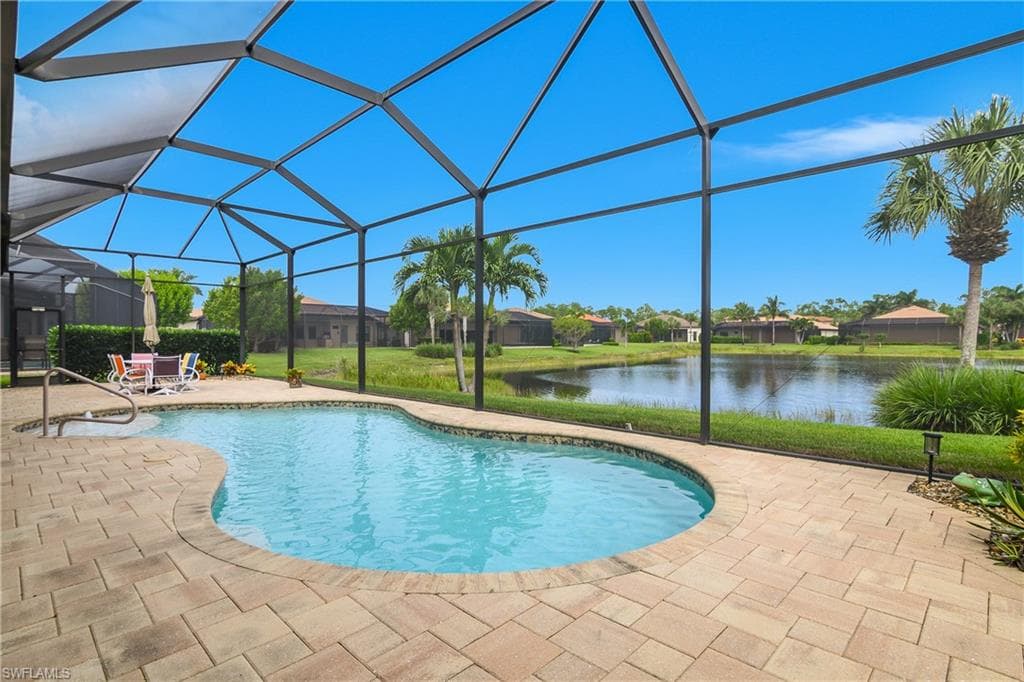 10534 Espanola Dr, Bonita Springs, FL 34135-24