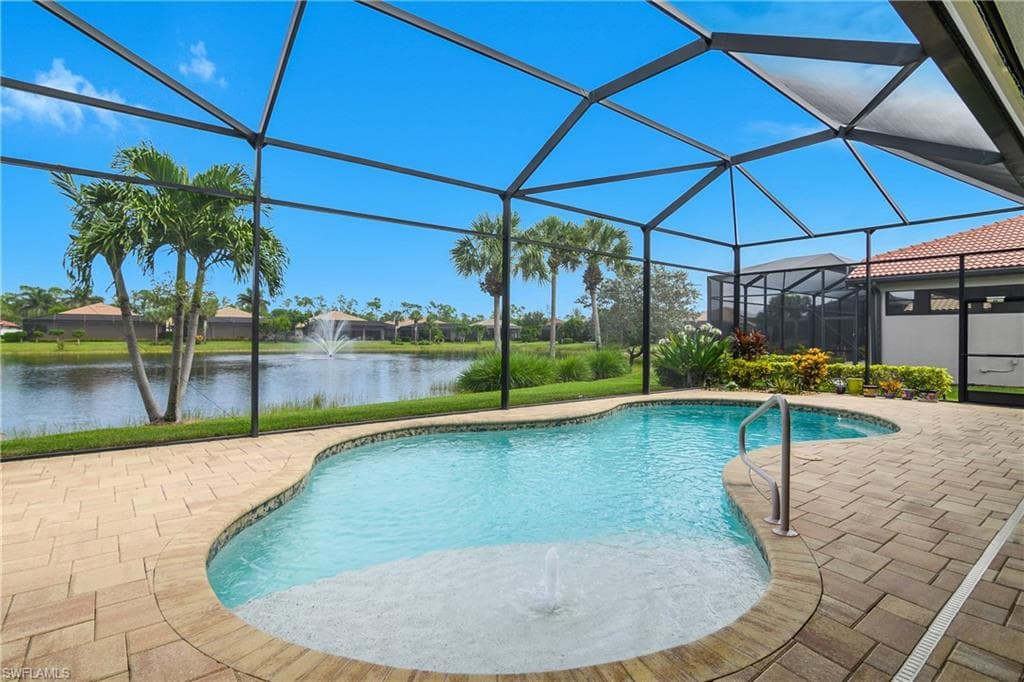 10534 Espanola Dr, Bonita Springs, FL 34135-25