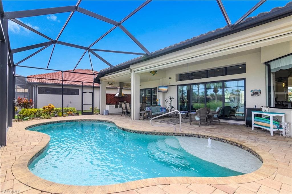 10534 Espanola Dr, Bonita Springs, FL 34135-26
