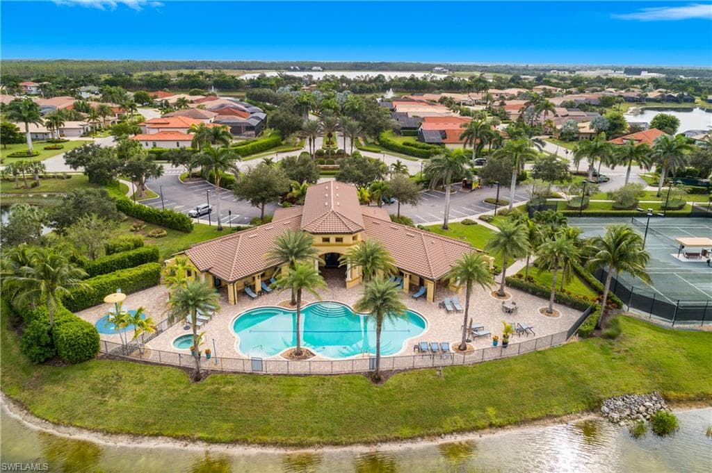 10534 Espanola Dr, Bonita Springs, FL 34135-34