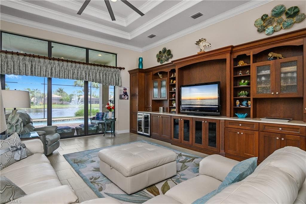 10534 Espanola Dr, Bonita Springs, FL 34135-5
