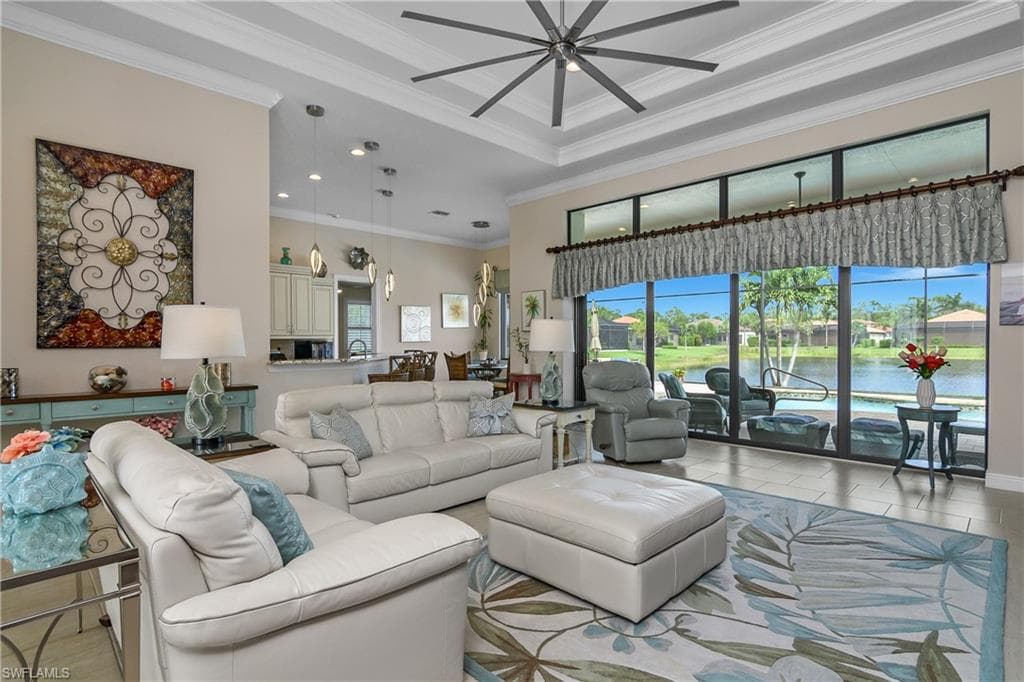 10534 Espanola Dr, Bonita Springs, FL 34135-6