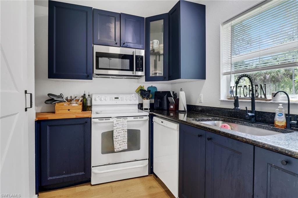 4730 16th Ave SE, Naples, FL 34117-33