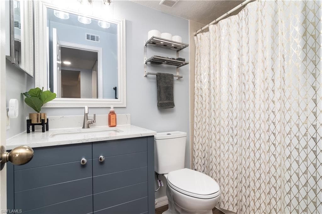 9580 Victoria Ln A106, Naples, FL 34109-11