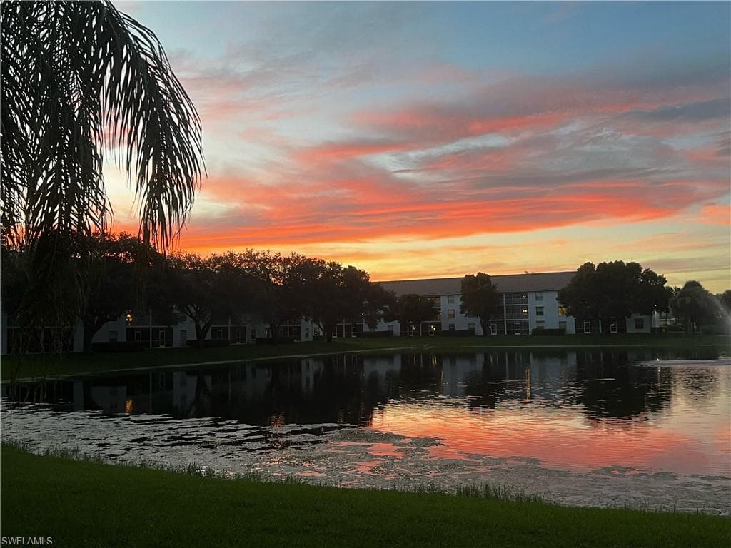 9580 Victoria Ln A106, Naples, FL 34109-13