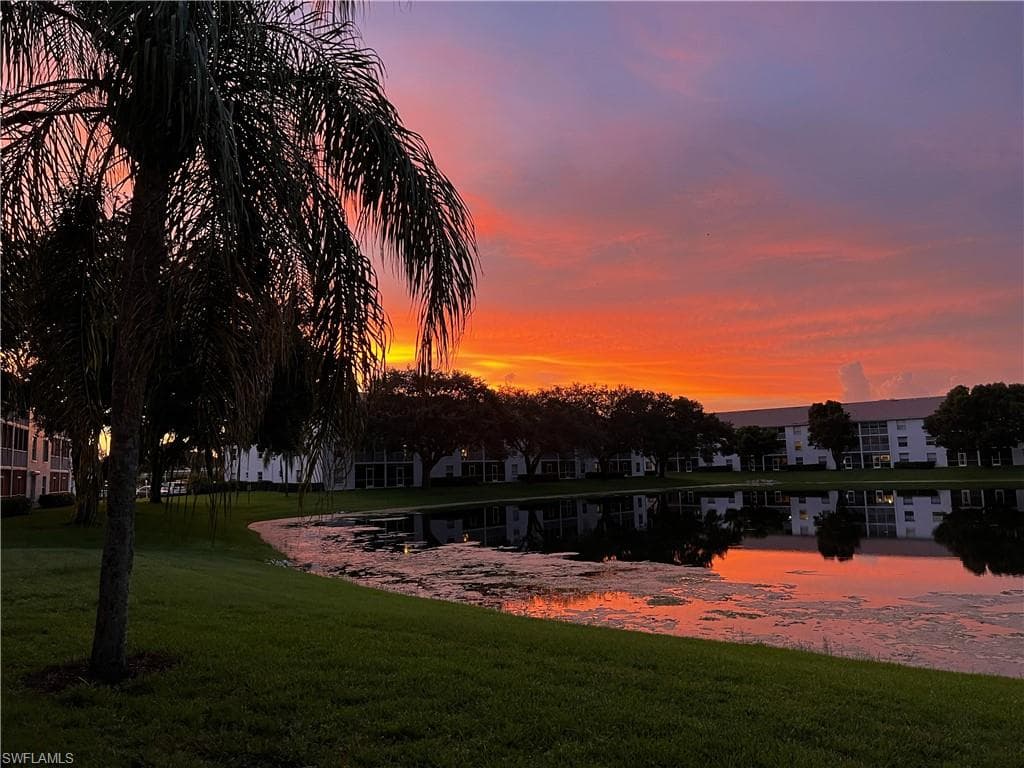 9580 Victoria Ln A106, Naples, FL 34109-14