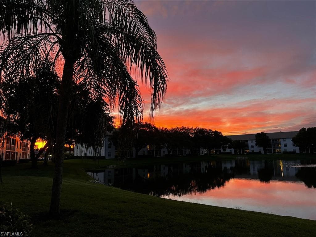 9580 Victoria Ln A106, Naples, FL 34109-15