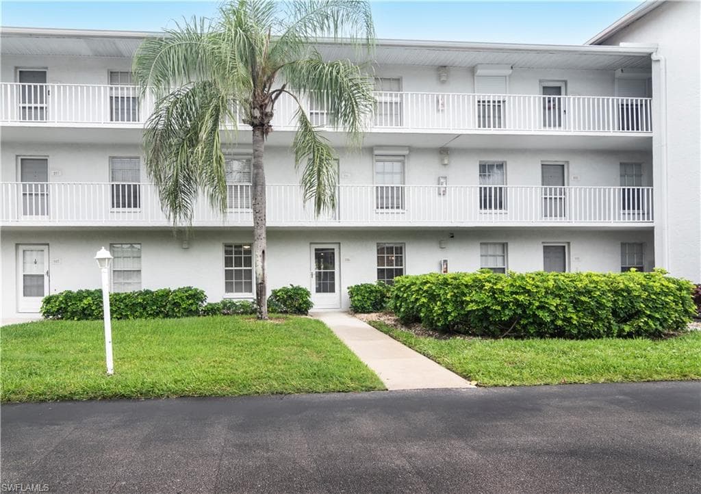 9580 Victoria Ln A106, Naples, FL 34109-3