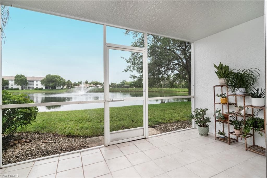 9580 Victoria Ln A106, Naples, FL 34109-7