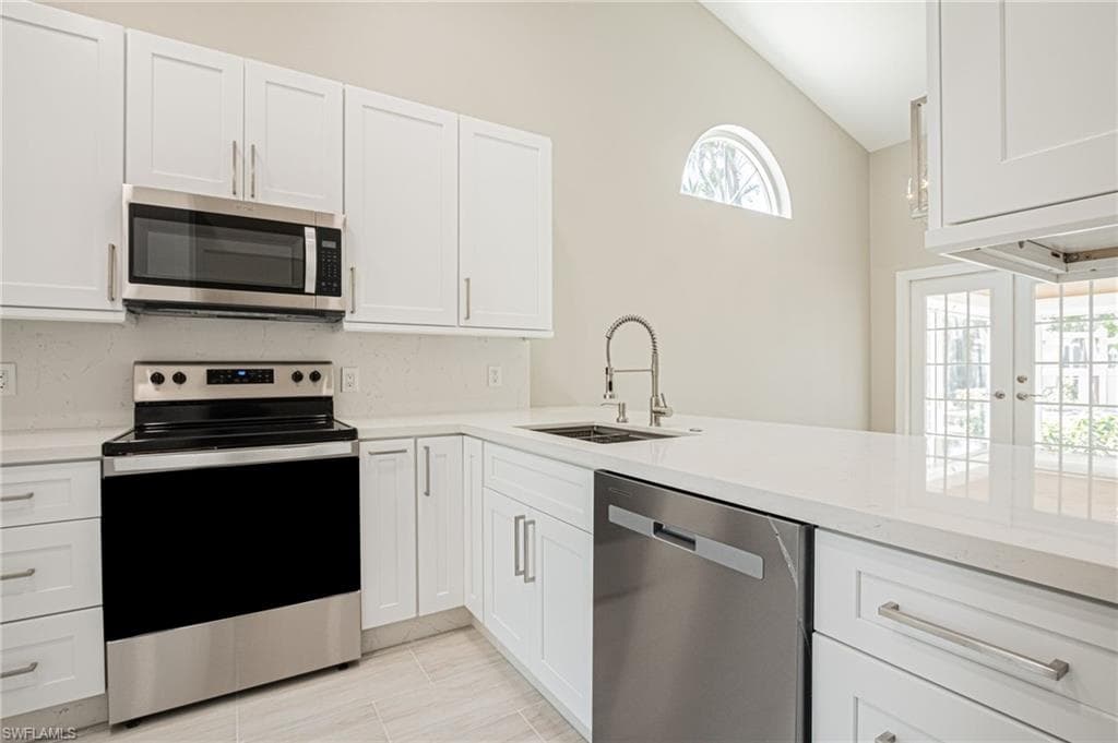 16404 Kelly Woods Dr, Fort Myers, FL 33908-24