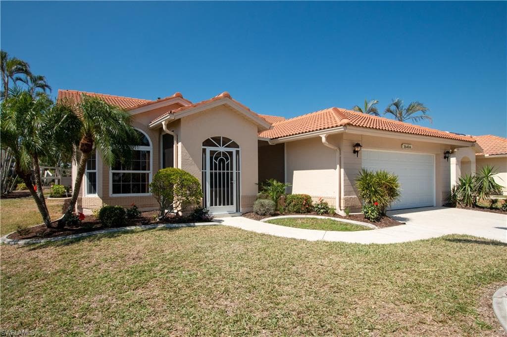 16404 Kelly Woods Dr, Fort Myers, FL 33908-5