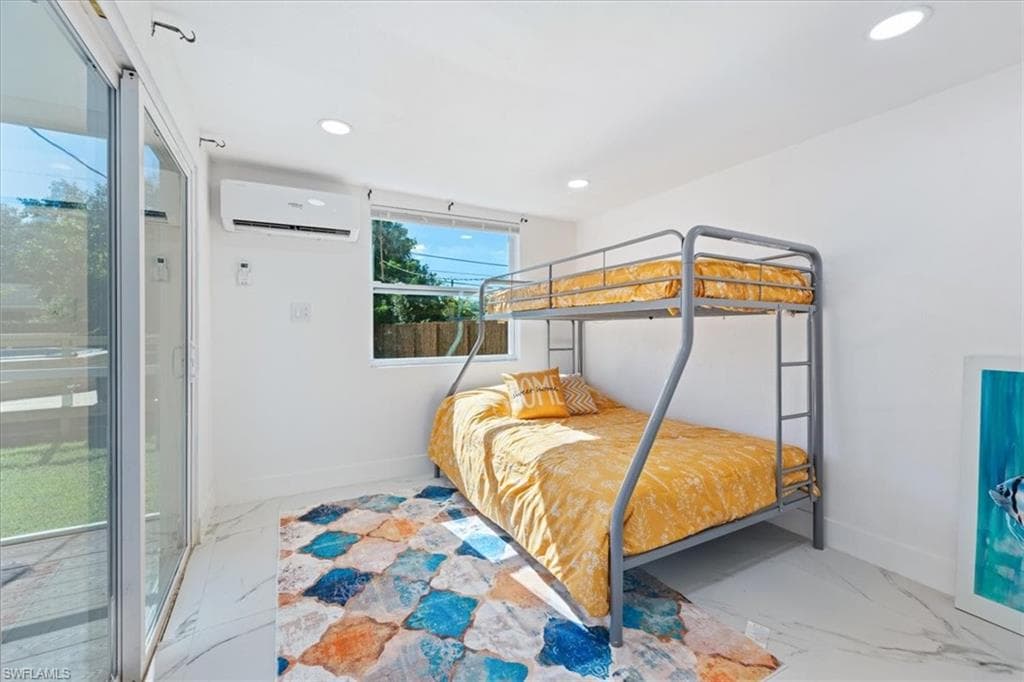 3064 Connecticut Ave, Naples, FL 34112-19