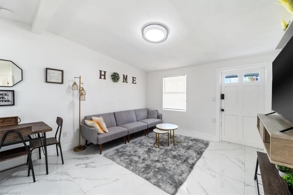 3064 Connecticut Ave, Naples, FL 34112-4