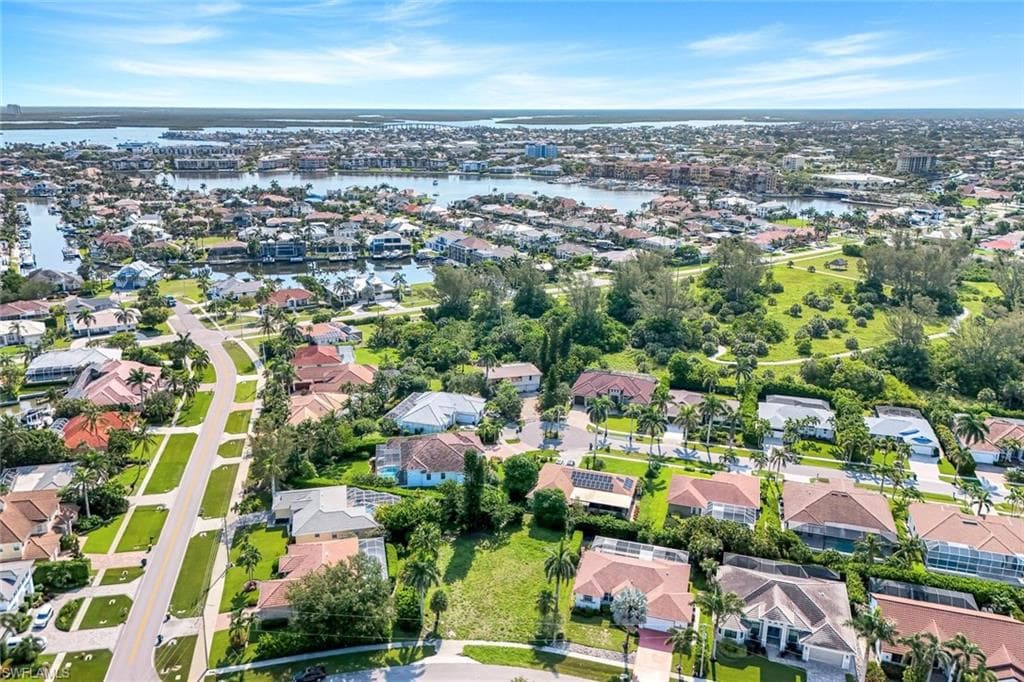 661 Lewis Ct, Marco Island, FL 34145-9