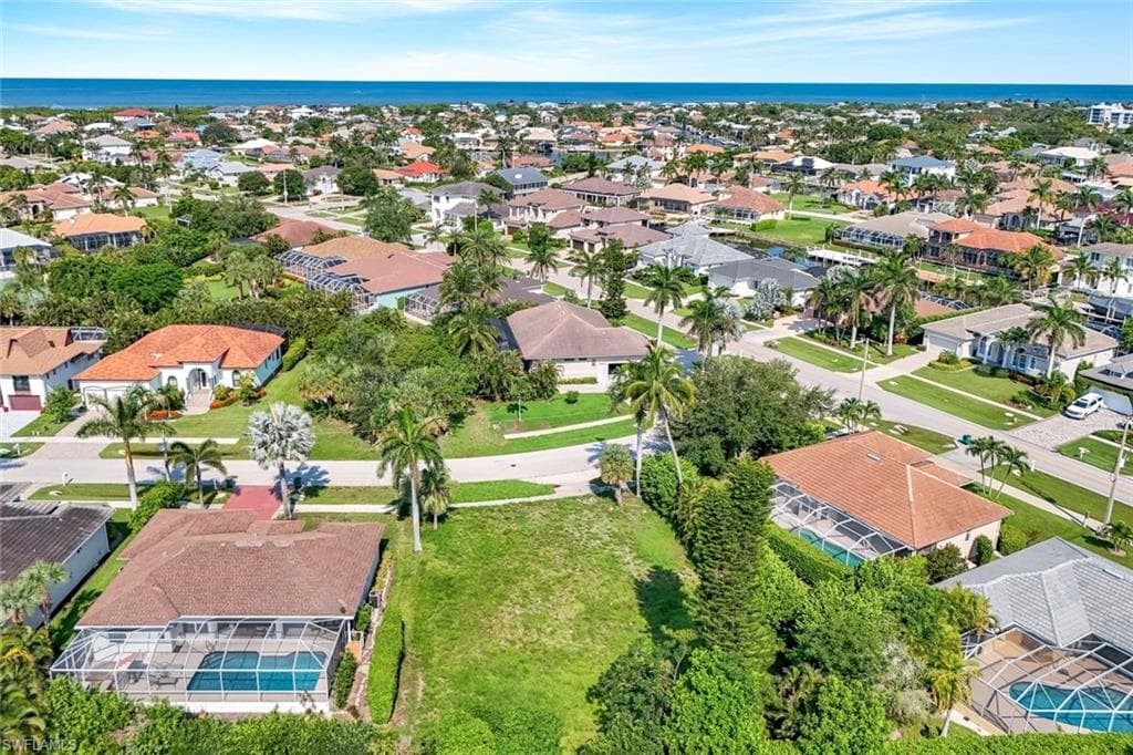 661 Lewis Ct, Marco Island, FL 34145-3