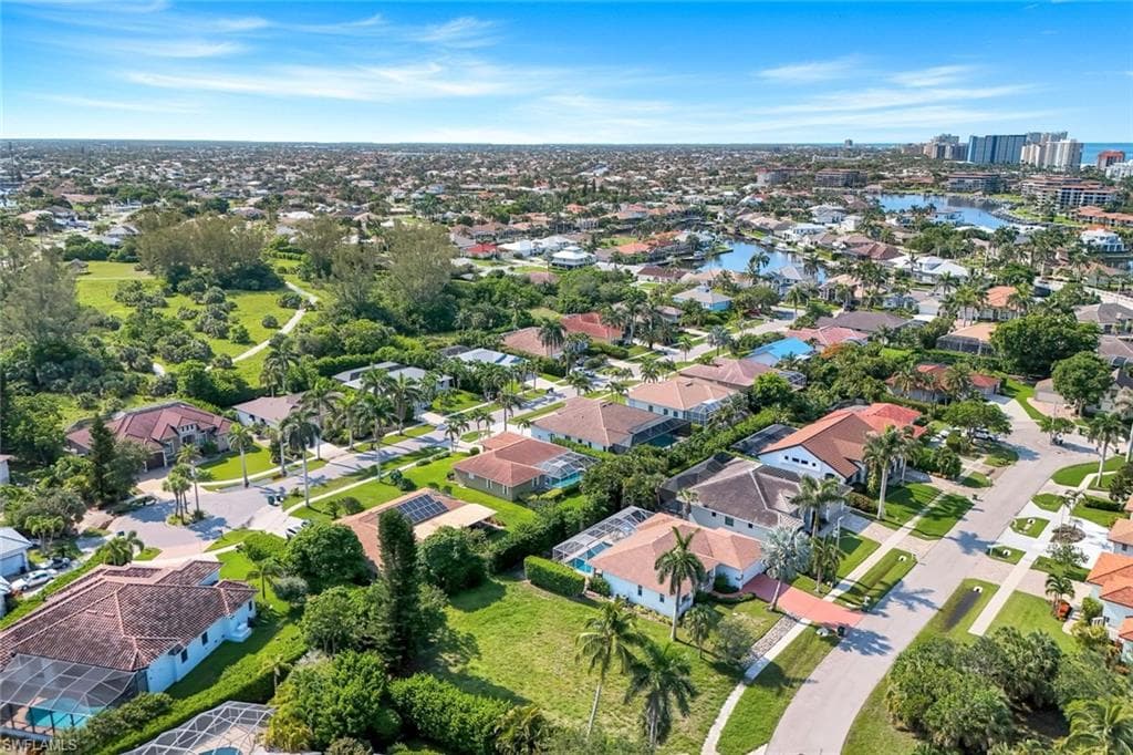 661 Lewis Ct, Marco Island, FL 34145-6