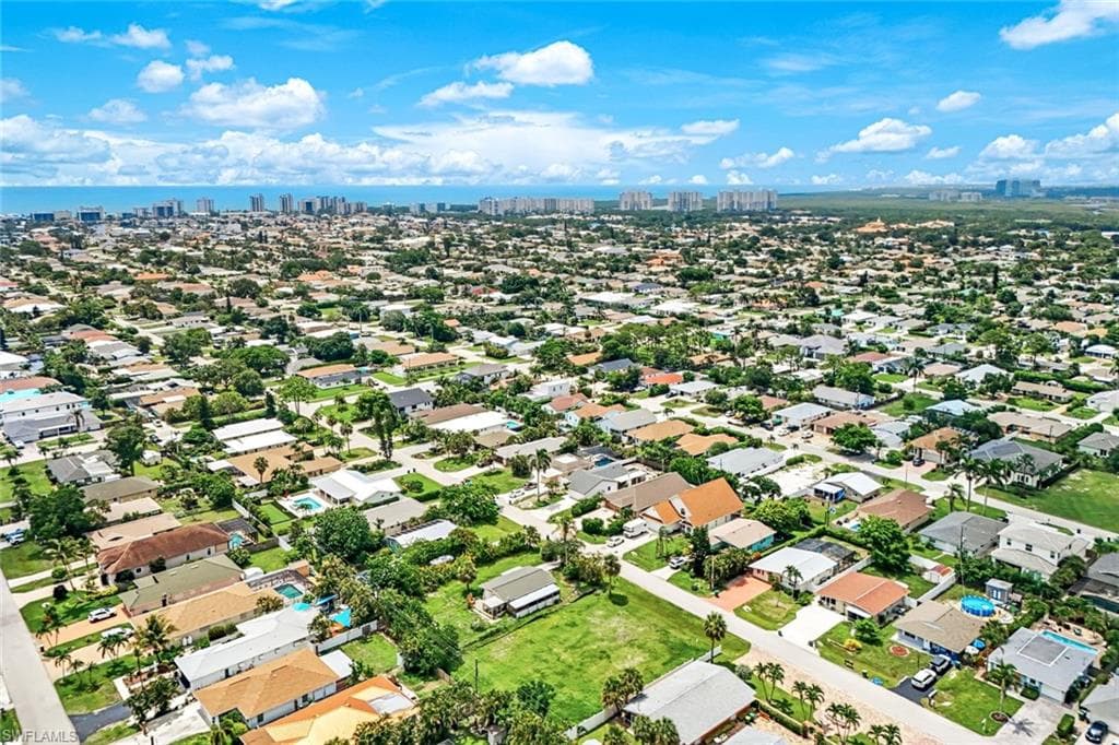 740 102nd Ave N, Naples, FL 34108-10