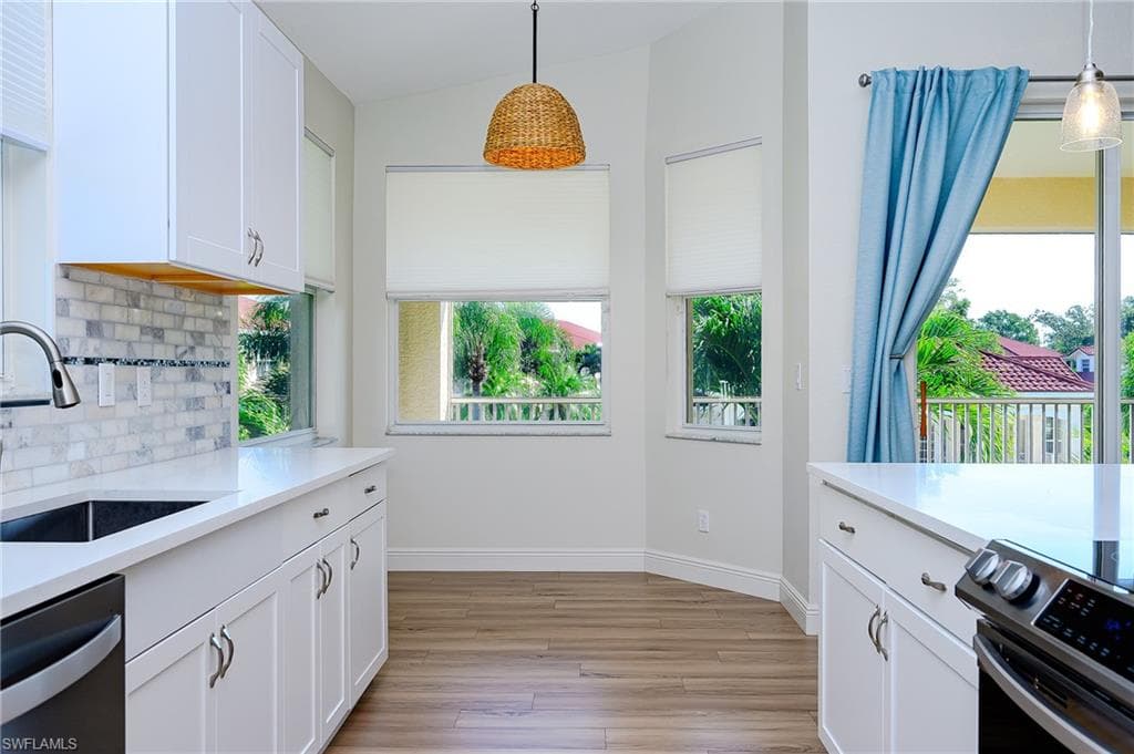 635 Lalique Cir 1303, Naples, FL 34119-12