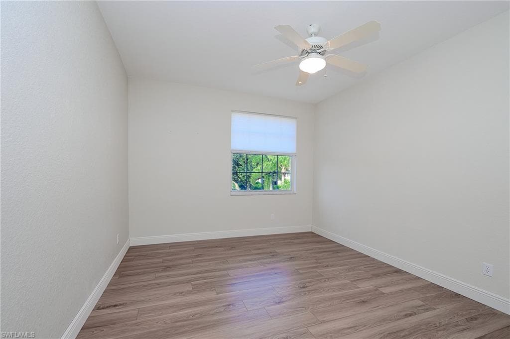 635 Lalique Cir 1303, Naples, FL 34119-16