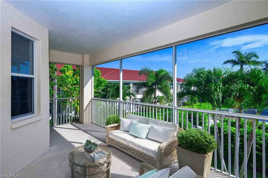 635 Lalique Cir 1303, Naples, FL 34119-19