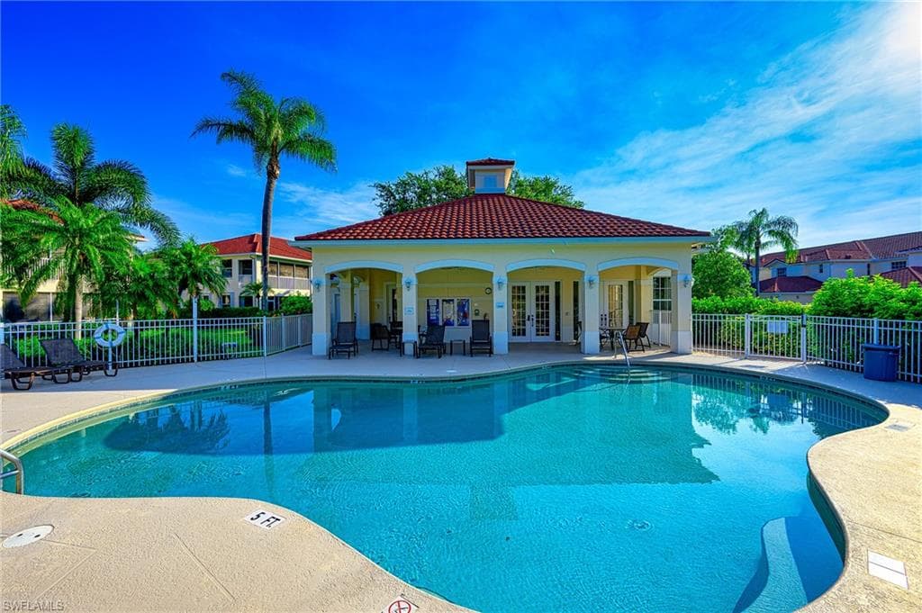 635 Lalique Cir 1303, Naples, FL 34119-23