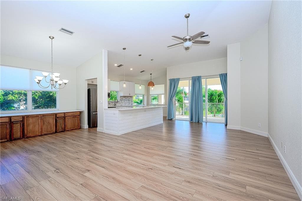 635 Lalique Cir 1303, Naples, FL 34119-3