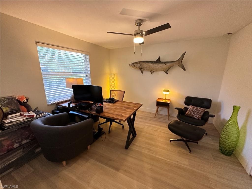 1010 Edgemere Dr, Fort Myers, FL 33919-19