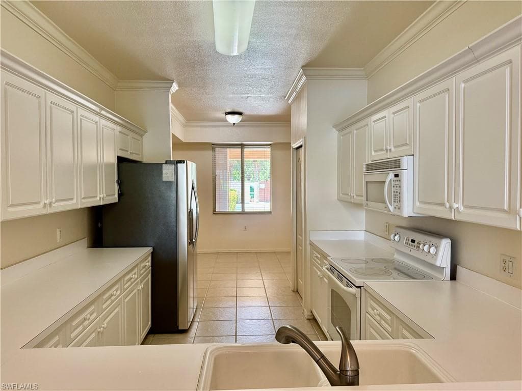 8450 Kingbird Loop 412, Estero, FL 33967-9