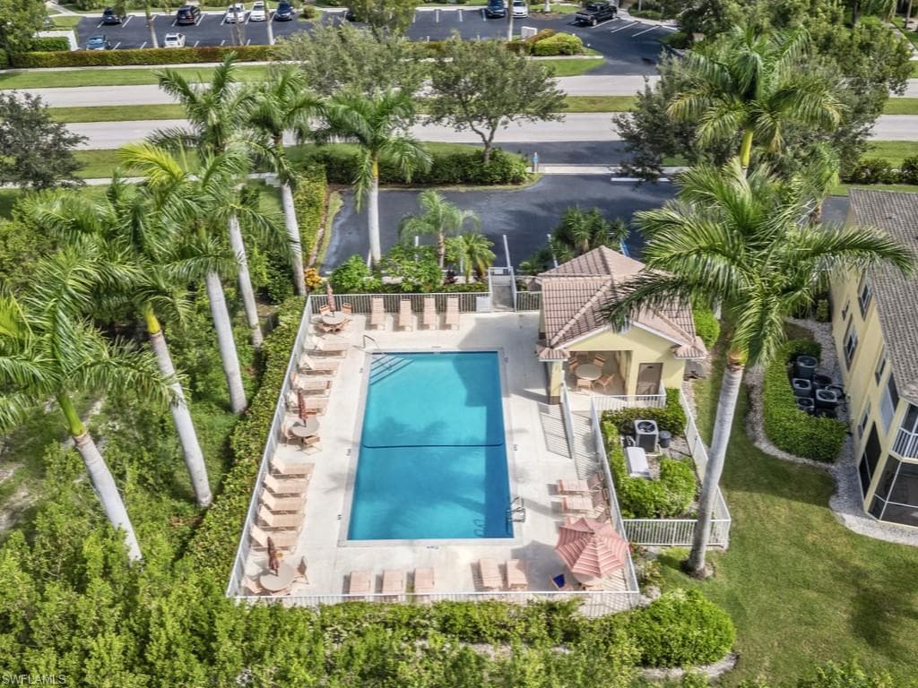 1036 Mainsail Dr 722, Naples, FL 34114-29