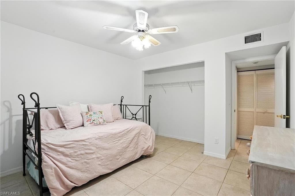 3380 Timberwood Cir, Naples, FL 34105-24