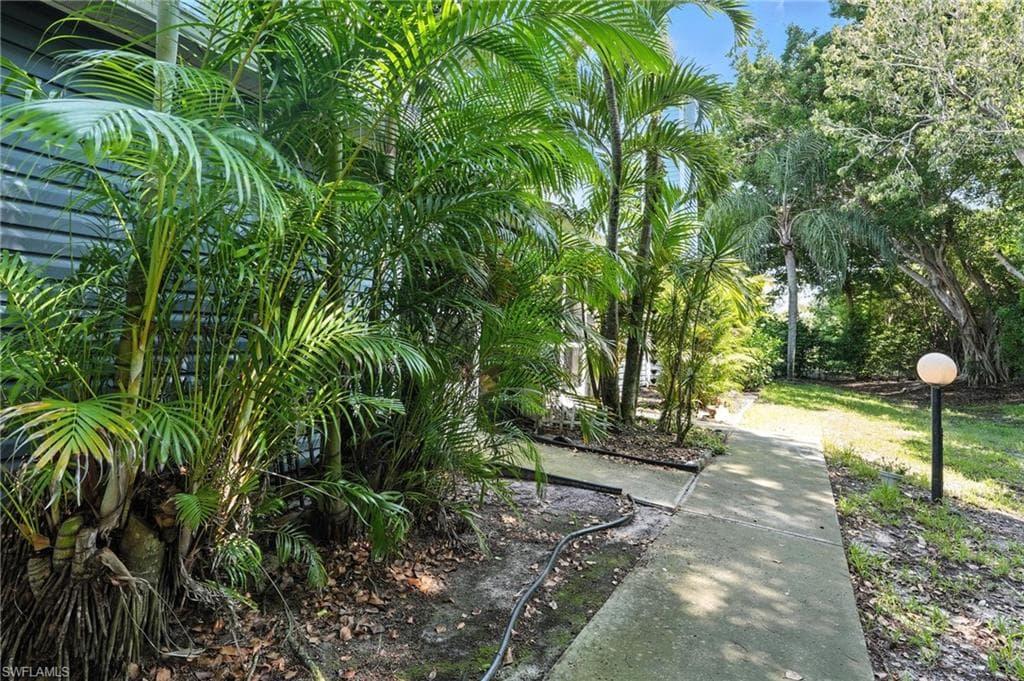 3380 Timberwood Cir, Naples, FL 34105-38