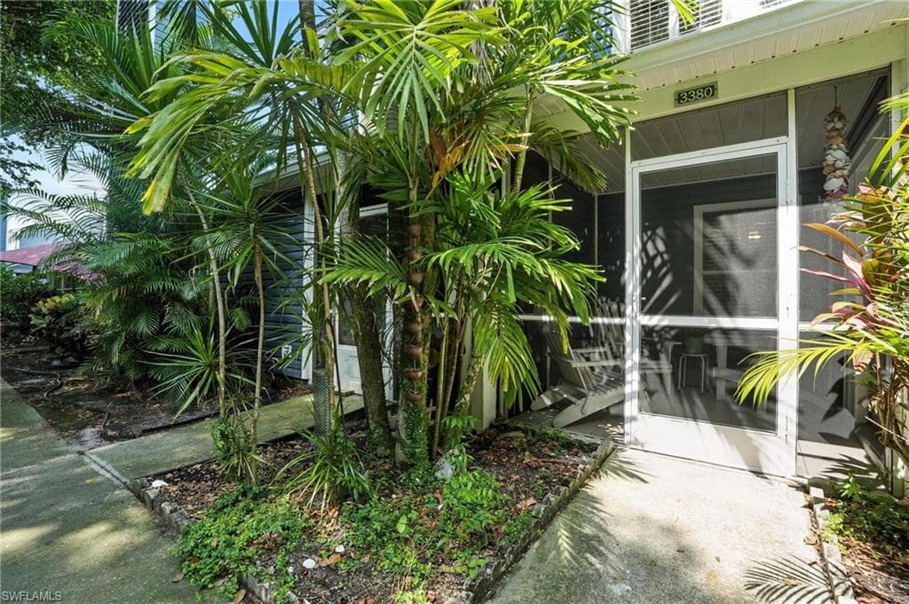 3380 Timberwood Cir, Naples, FL 34105-39