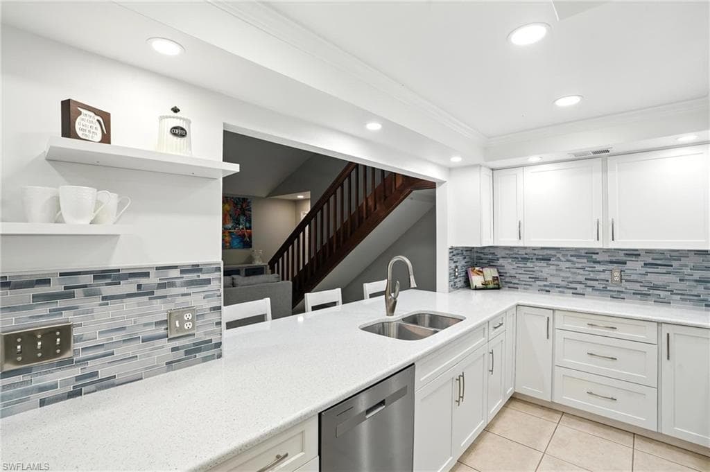 3380 Timberwood Cir, Naples, FL 34105-6