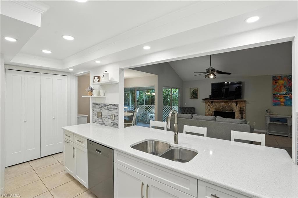 3380 Timberwood Cir, Naples, FL 34105-8