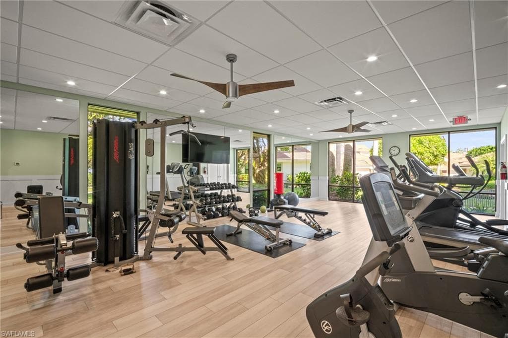555 Park Shore Dr B212, Naples, FL 34103-15