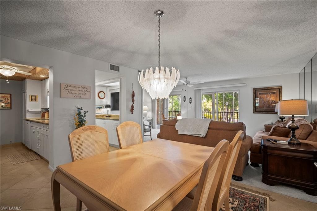 555 Park Shore Dr B212, Naples, FL 34103-18