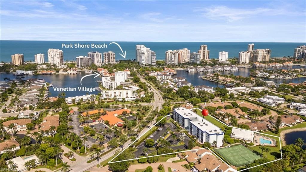 555 Park Shore Dr B212, Naples, FL 34103-1
