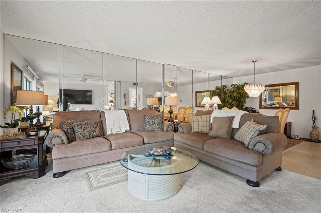 555 Park Shore Dr B212, Naples, FL 34103-21