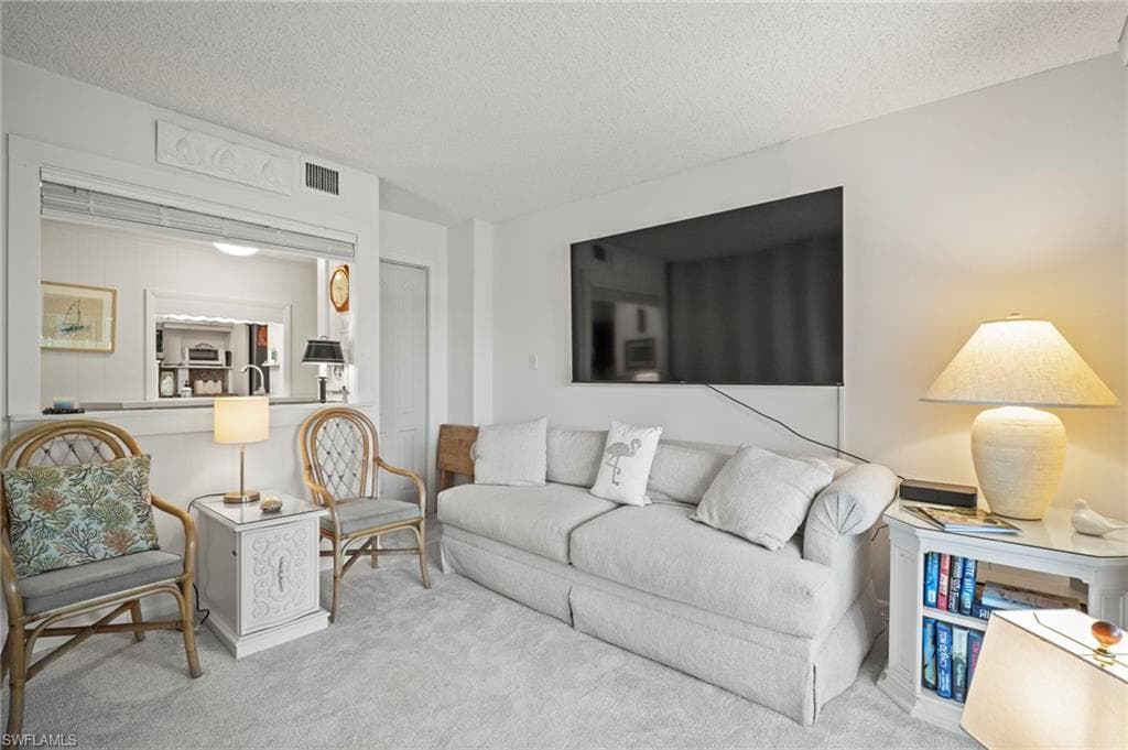 555 Park Shore Dr B212, Naples, FL 34103-24