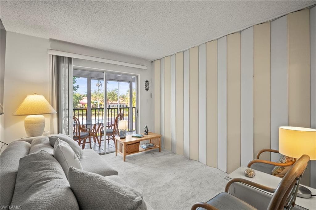 555 Park Shore Dr B212, Naples, FL 34103-25