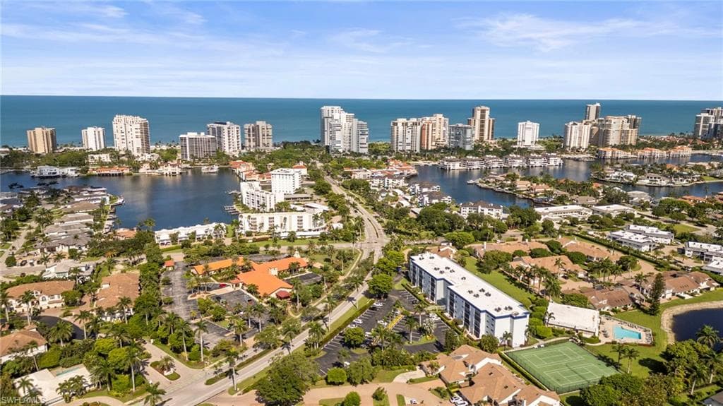 555 Park Shore Dr B212, Naples, FL 34103-42