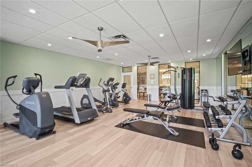 555 Park Shore Dr B212, Naples, FL 34103-44