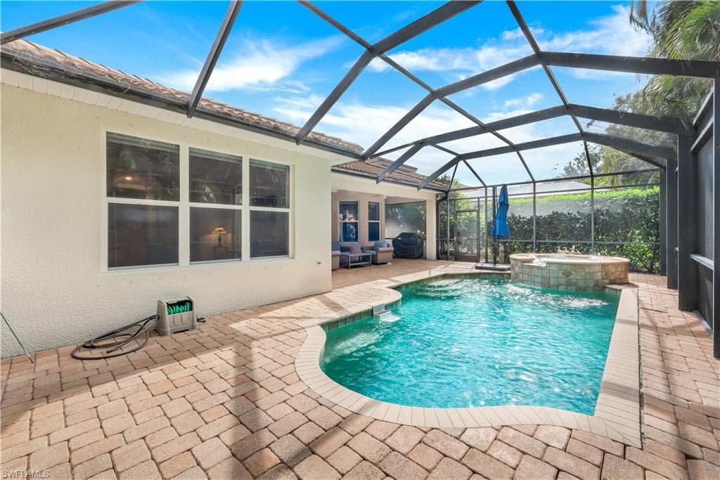 12719 Aviano Dr, Naples, FL 34105-1