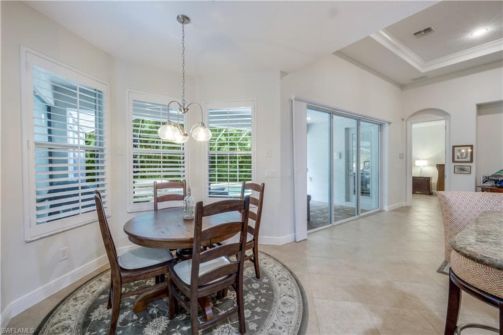 12719 Aviano Dr, Naples, FL 34105-21
