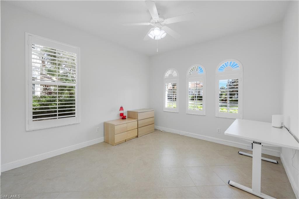 12719 Aviano Dr, Naples, FL 34105-24